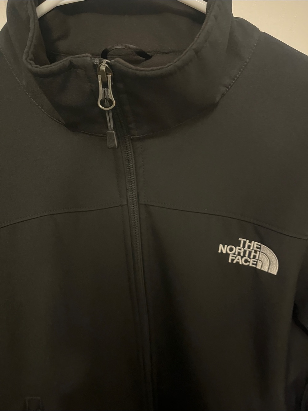 The North Face Soft Shell Jacket - Picture 2 of 9
